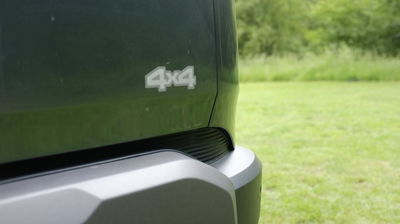 Dacia Duster 4x4 - rear detail