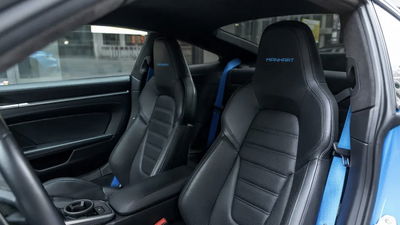 Manhart TR 900 II - interior