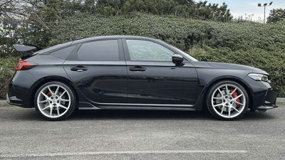 Honda Civic Type R FL5 - side
