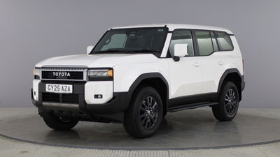 Toyota Land Cruiser Commercial - front
