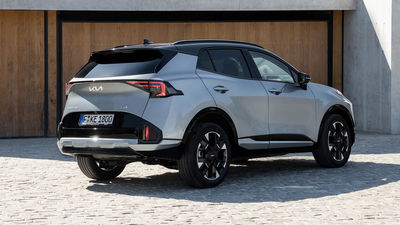 2025 Kia Sportage, rear