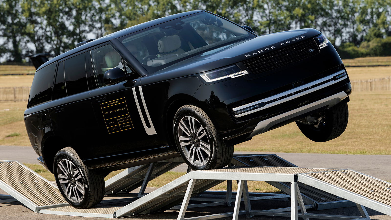 Range Rover Electric, front