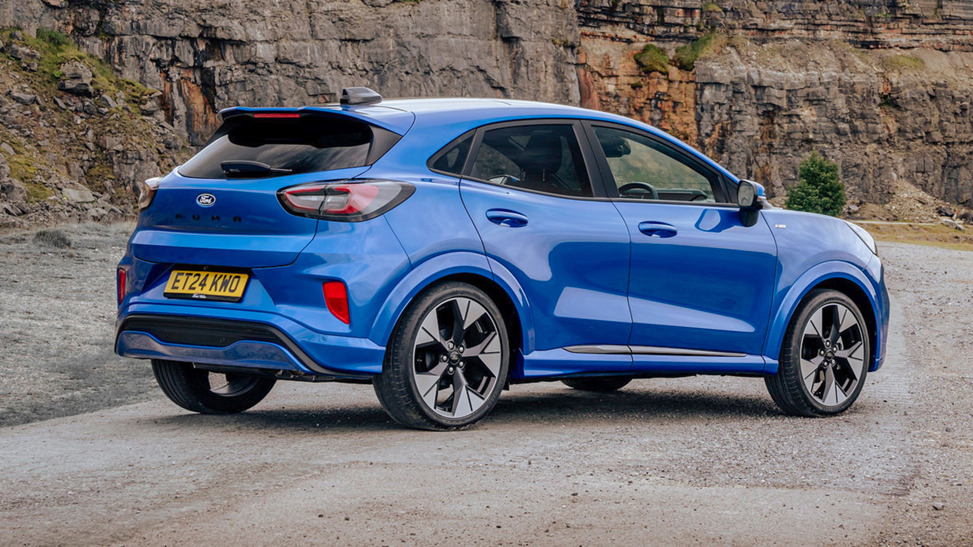 Ford Puma, rear