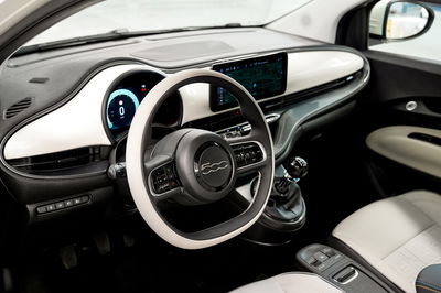 Fiat 500 Hybrid - interior