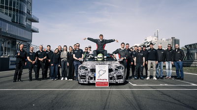 BMW M team with M2 CS