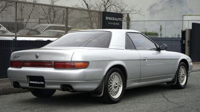 Eunos Cosmo - rear