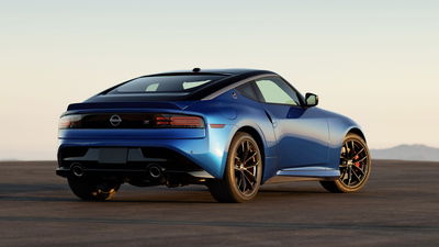 Nissan Z - rear