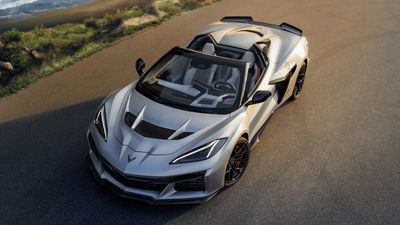 Chevrolet Corvette ZR1X Quali Silver Limited Edition - front