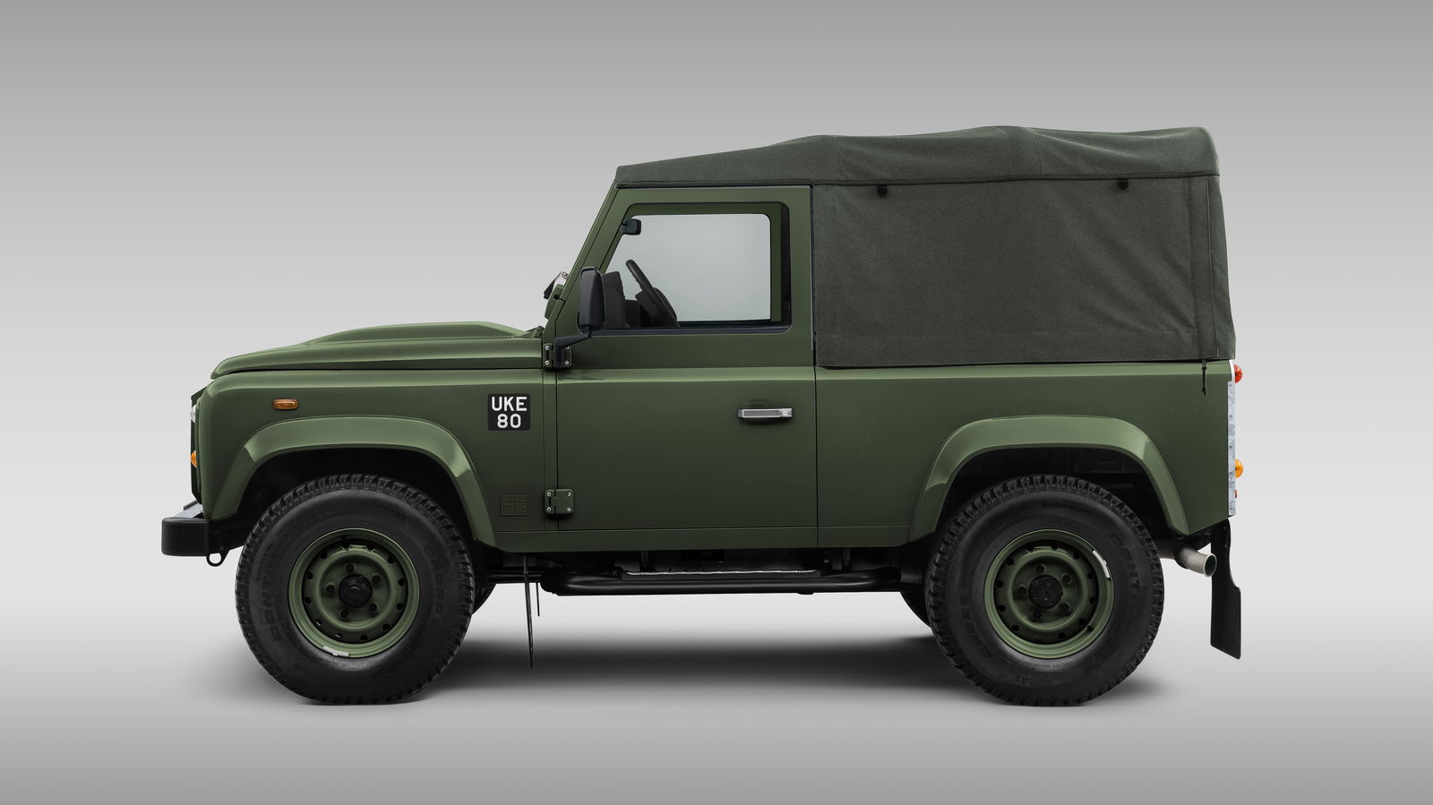 Classic Defender V8 Churchill Edition 90 Soft Top - side