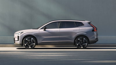 Volvo XC70 - side