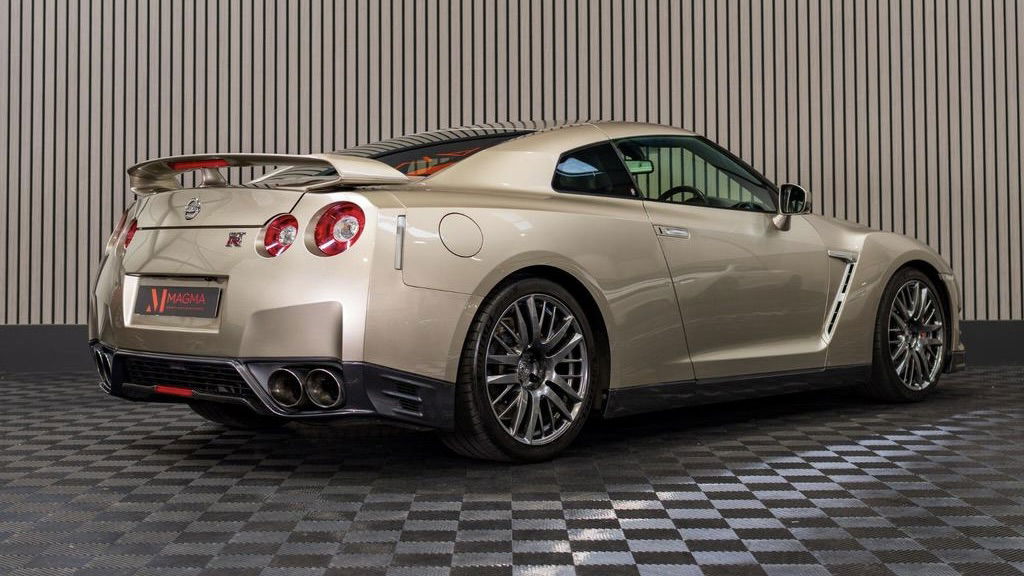 Nissan GT-R 45th Anniversary Edition - rear