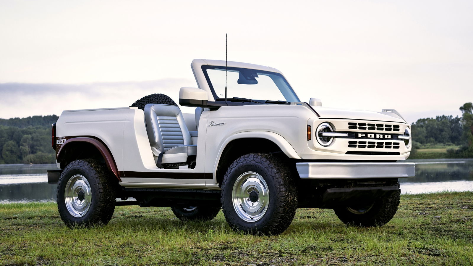Ford Bronco Roadster concept - front