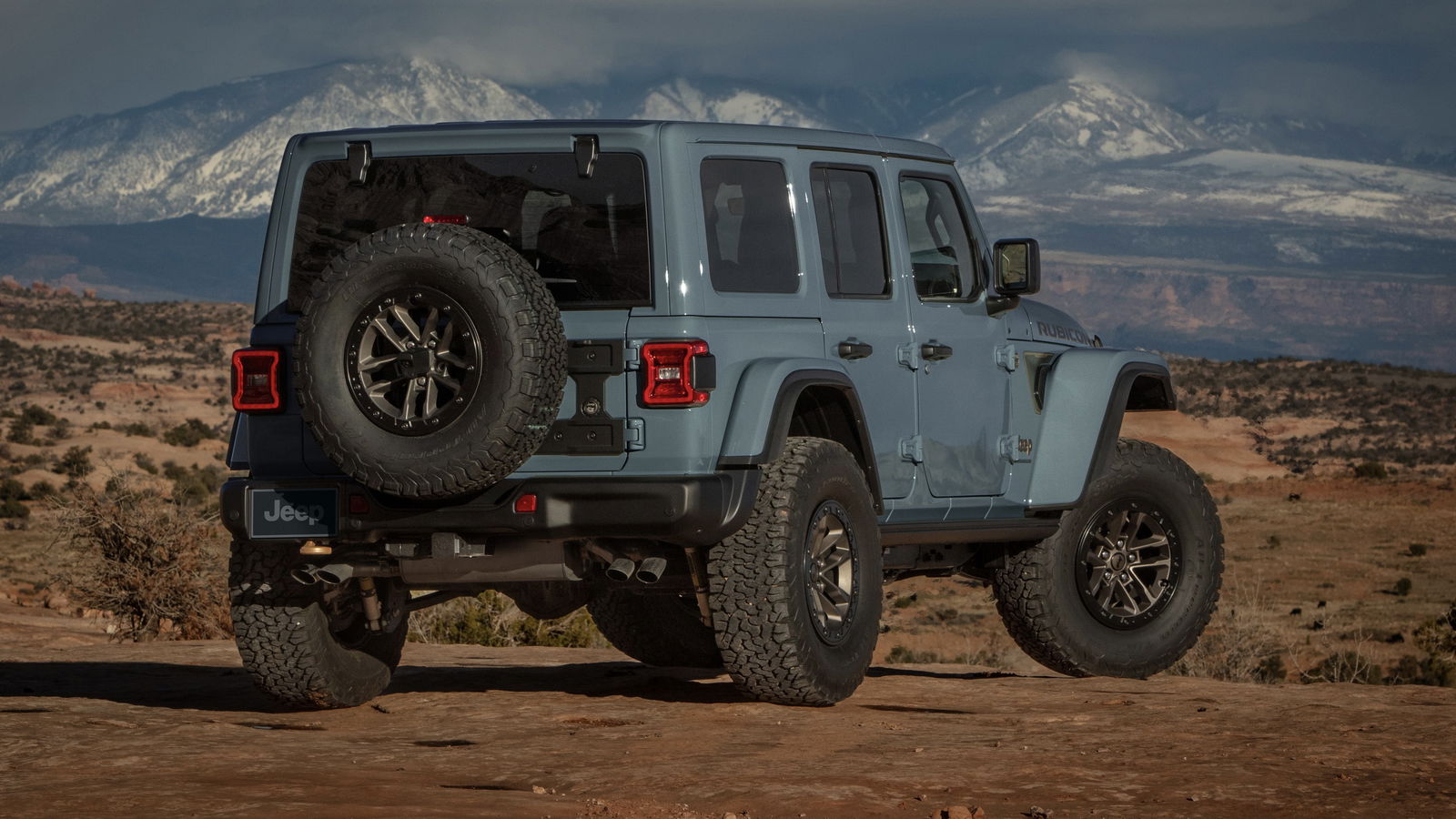 Jeep Wrangler 392 - rear