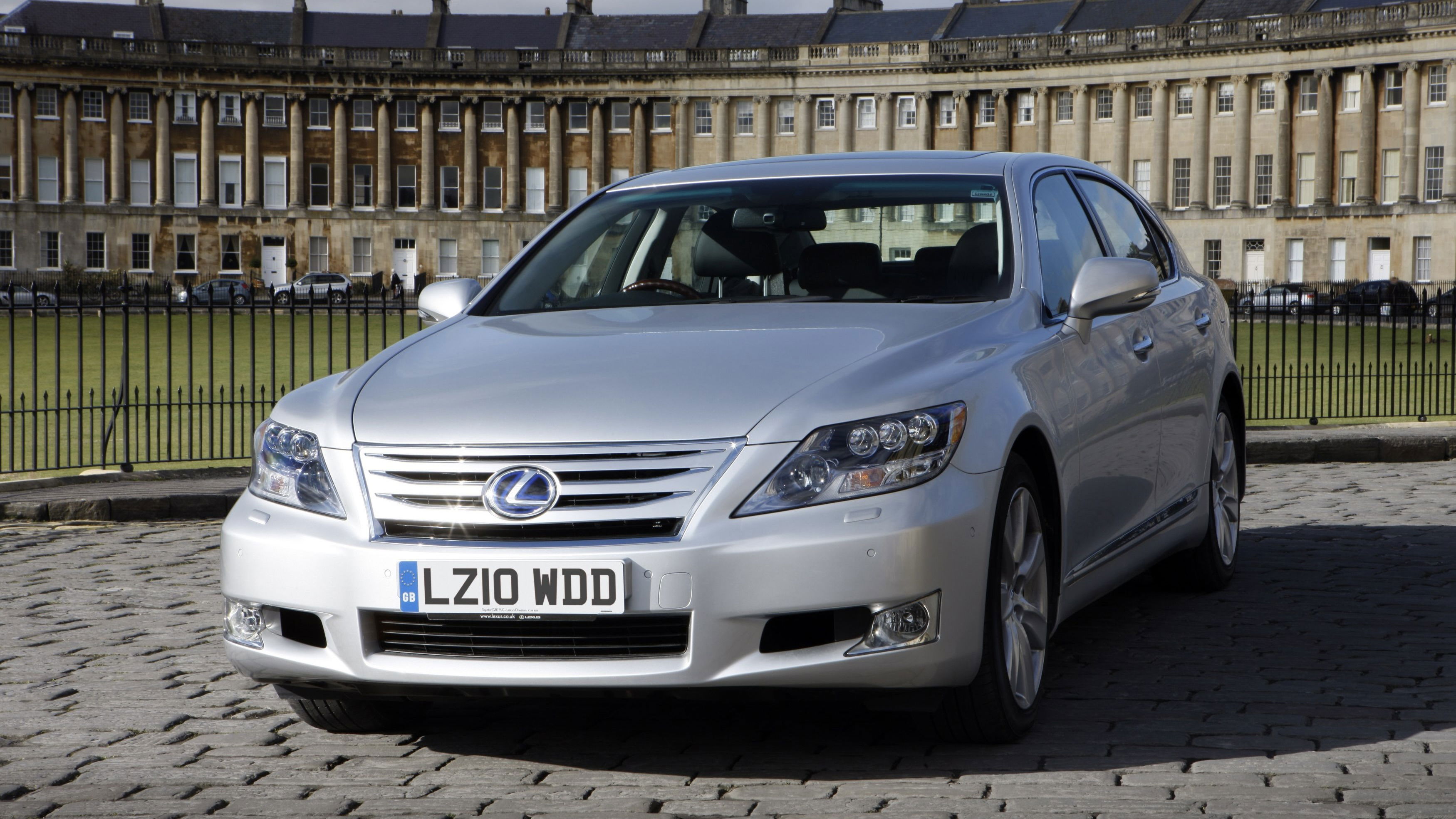 Lexus LS (XF40)