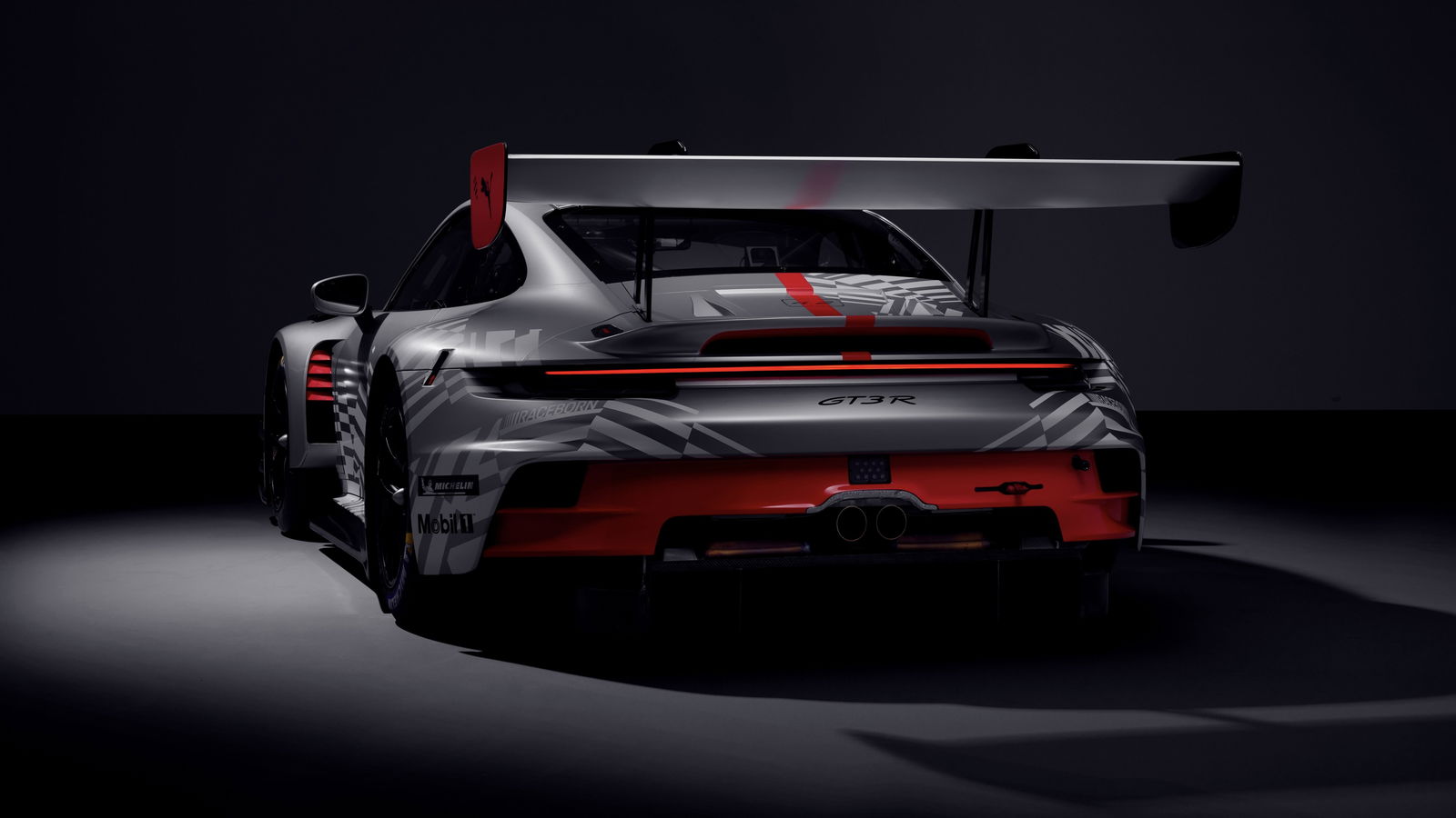 Porsche 911 GT3 R (992.2) - rear