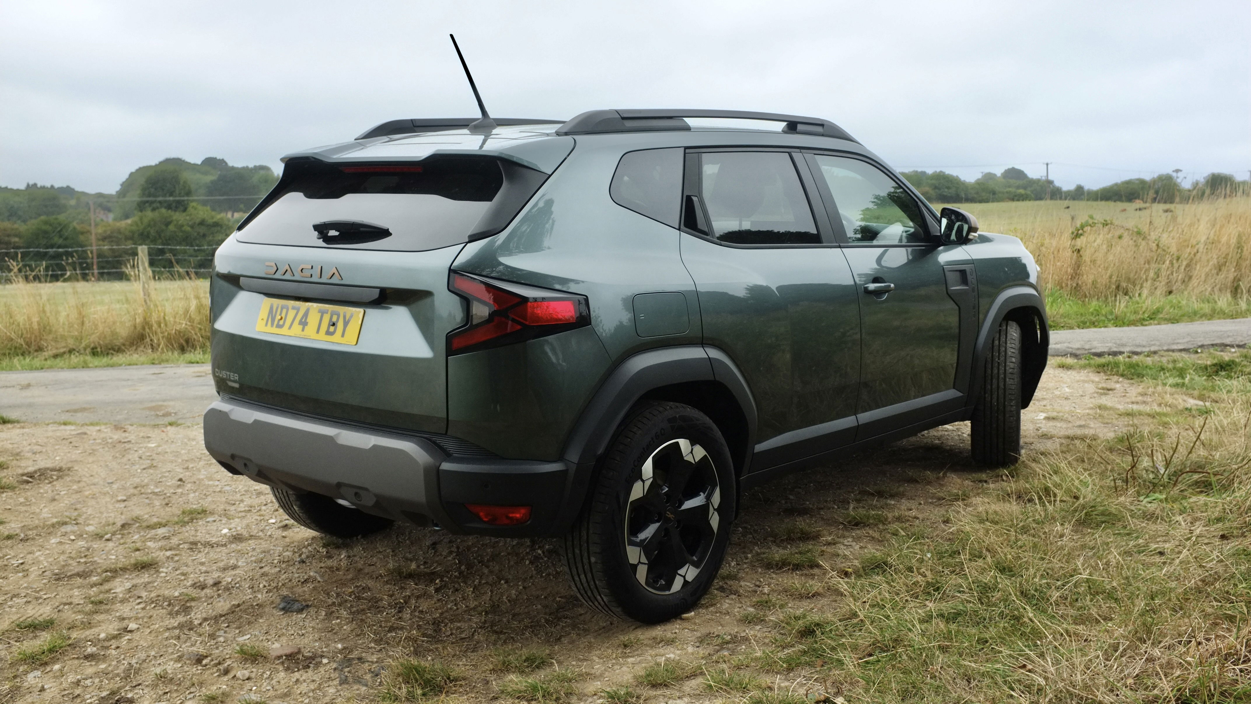Dacia Duster Hybrid - rear