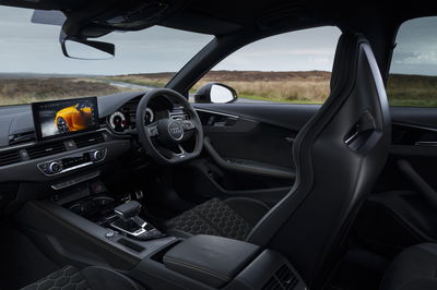 Audi RS4 Edition 25 Years - interior