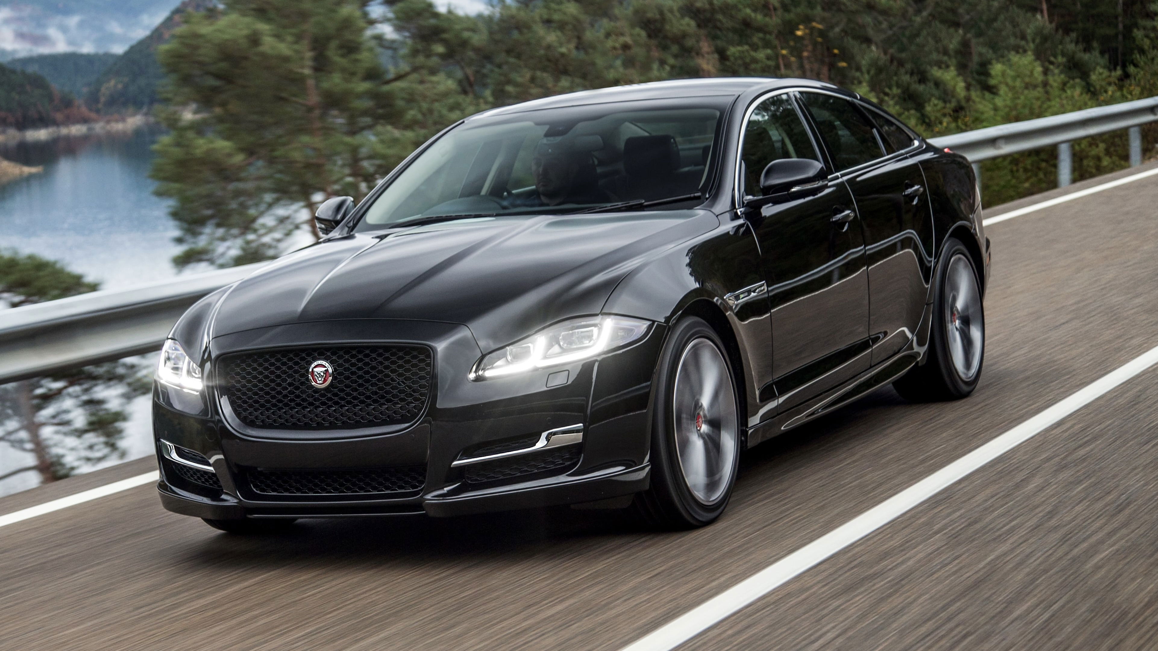 Jaguar XJ (X351)