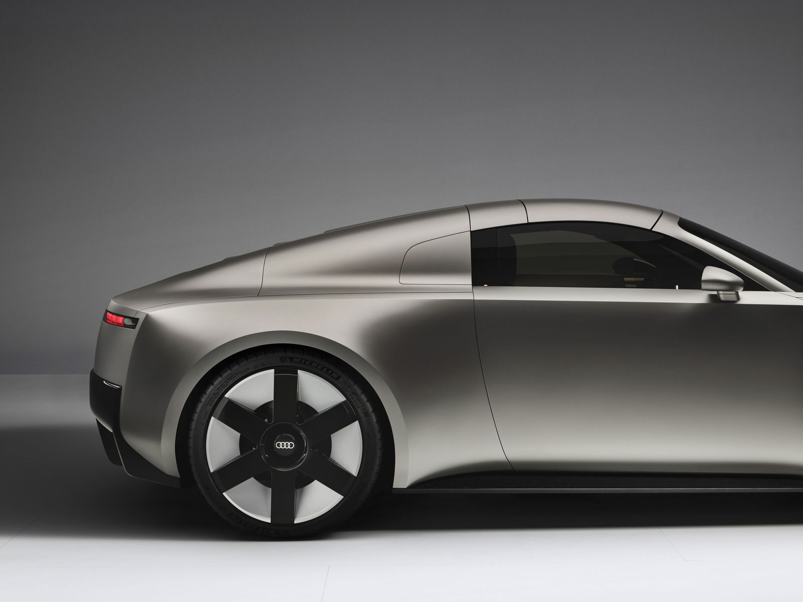 Audi Concept C - side