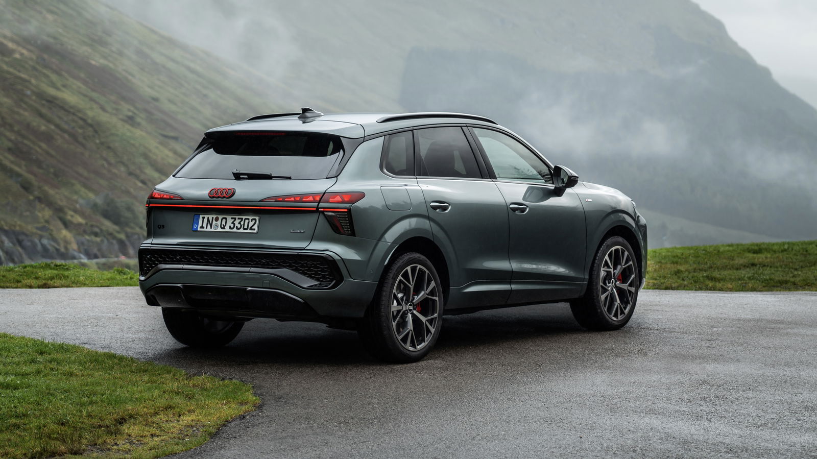 2025 Audi Q3 - rear, static
