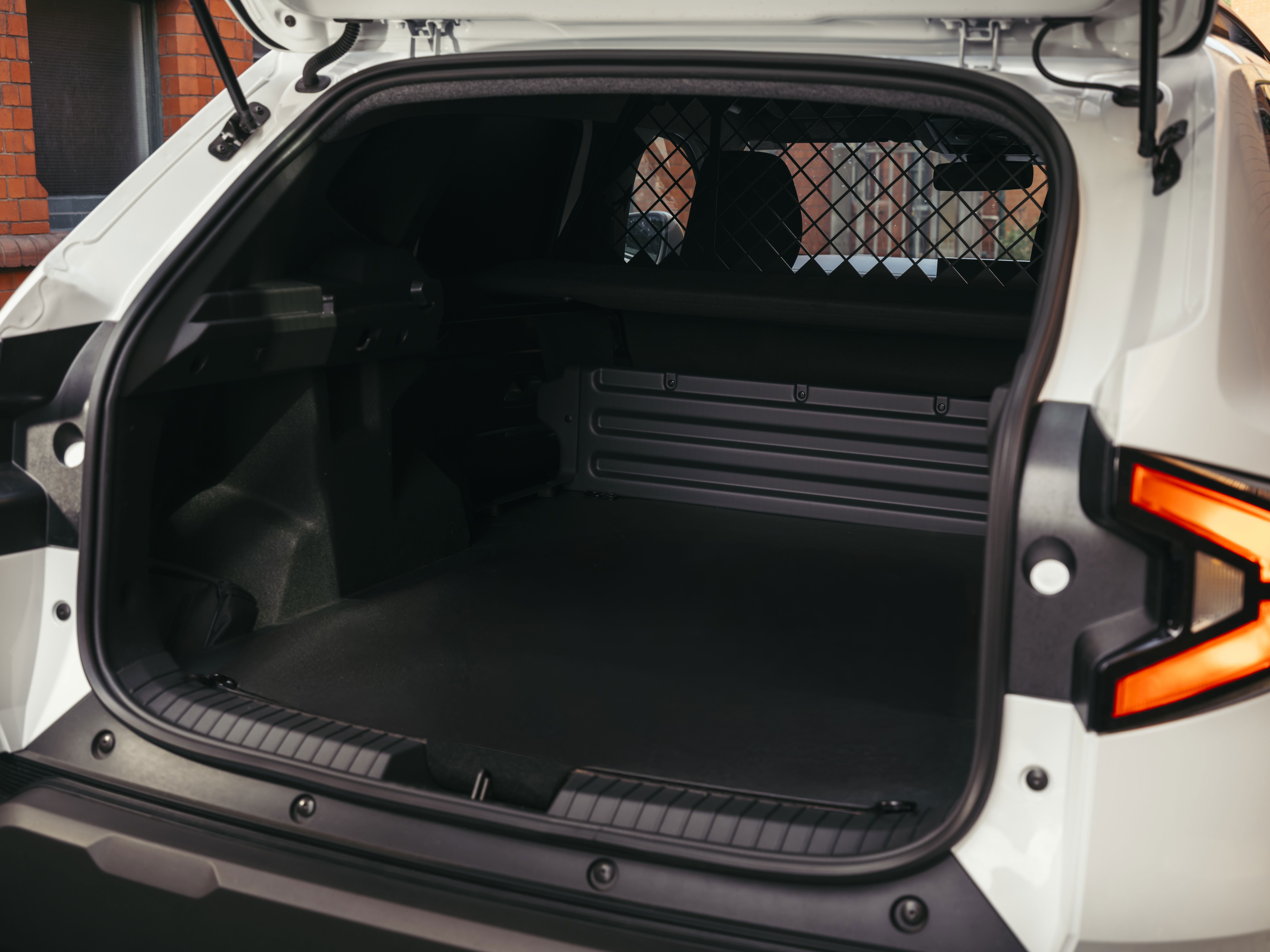 Dacia Duster Cargo - load bay