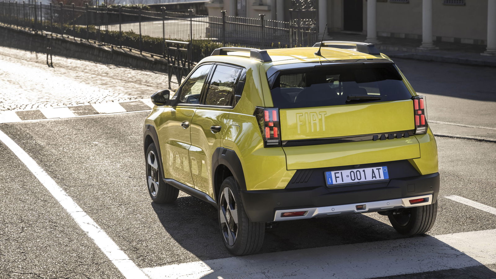 Fiat Grande Panda Electric La Prima - rear