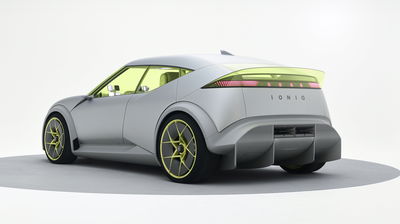 Hyundai Concept Three - rear