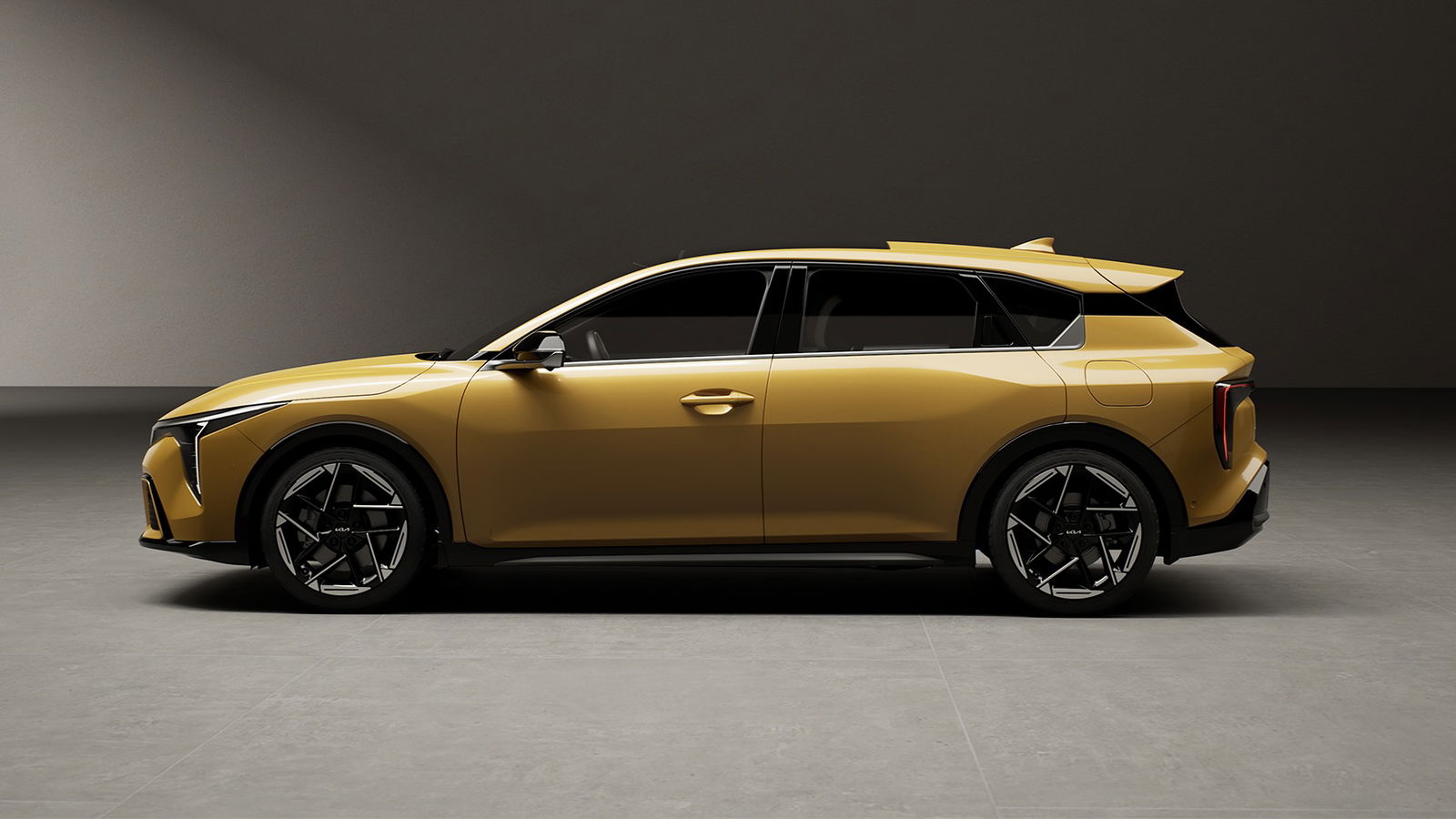 Kia K4 - side