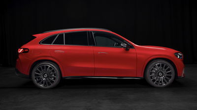 Mercedes-Benz GLC 400 - side
