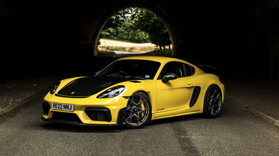 Porsche 718 Cayman GT4 RS