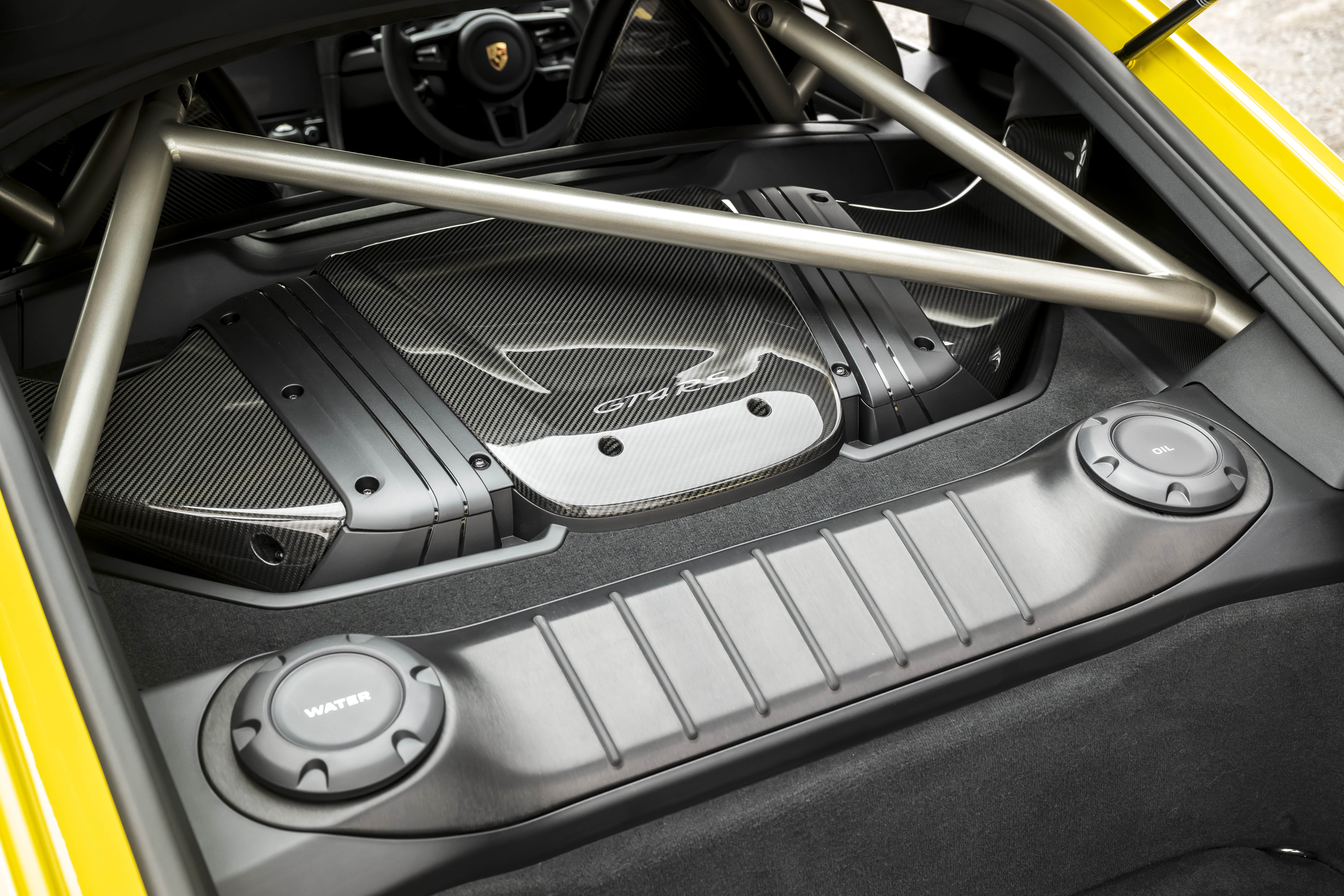 Porsche 718 Cayman GT4 RS - engine bay