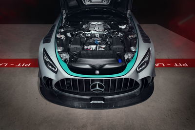 Mercedes-AMG GT2 Edition W16 - engine bay