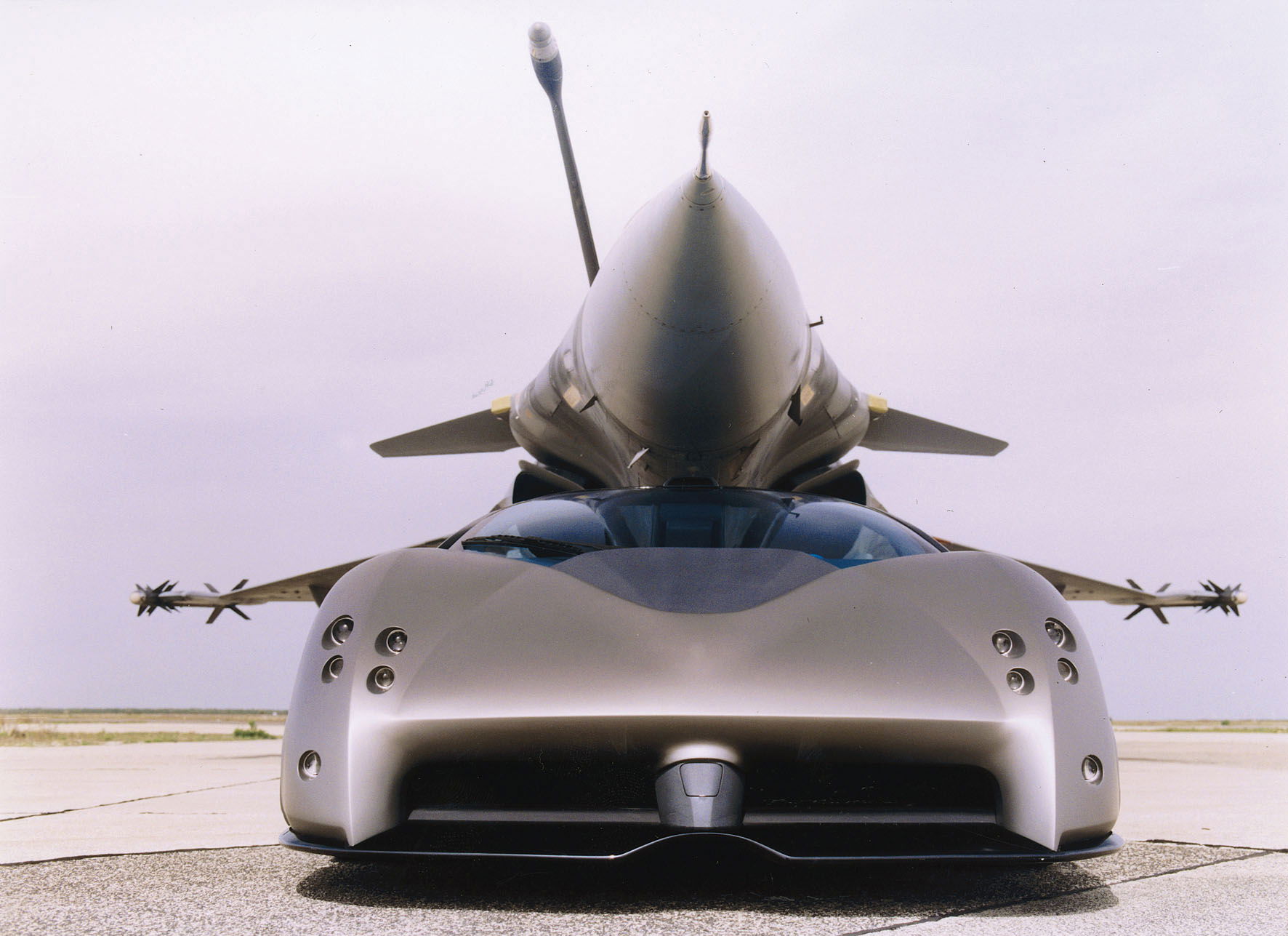 Lamborghini Pregunta with Dassault Rafale