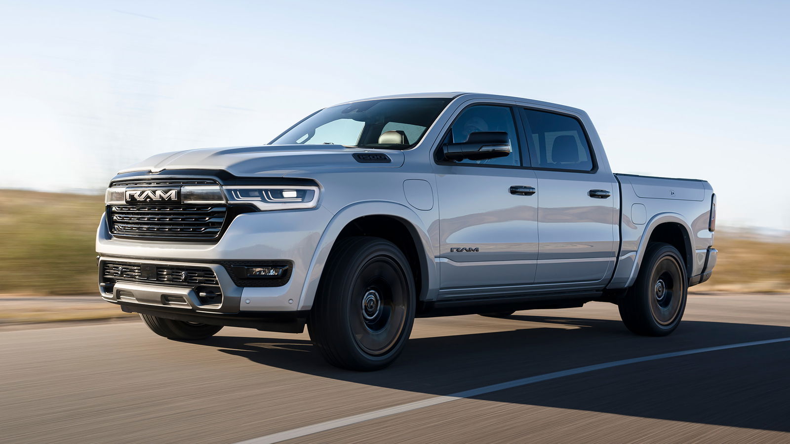 Ram 1500, front