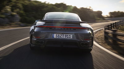 992.2 Porsche 911 Turbo S - rear