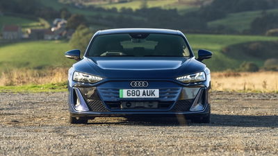 Audi S E-Tron GT - front, static