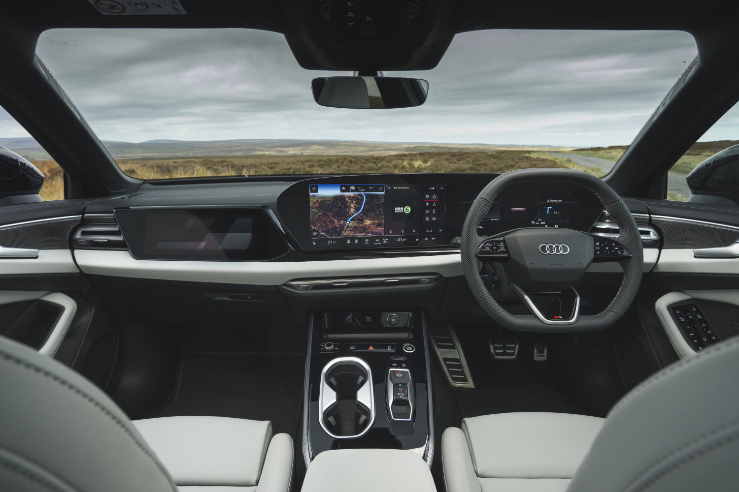 Audi A6 Avant - interior