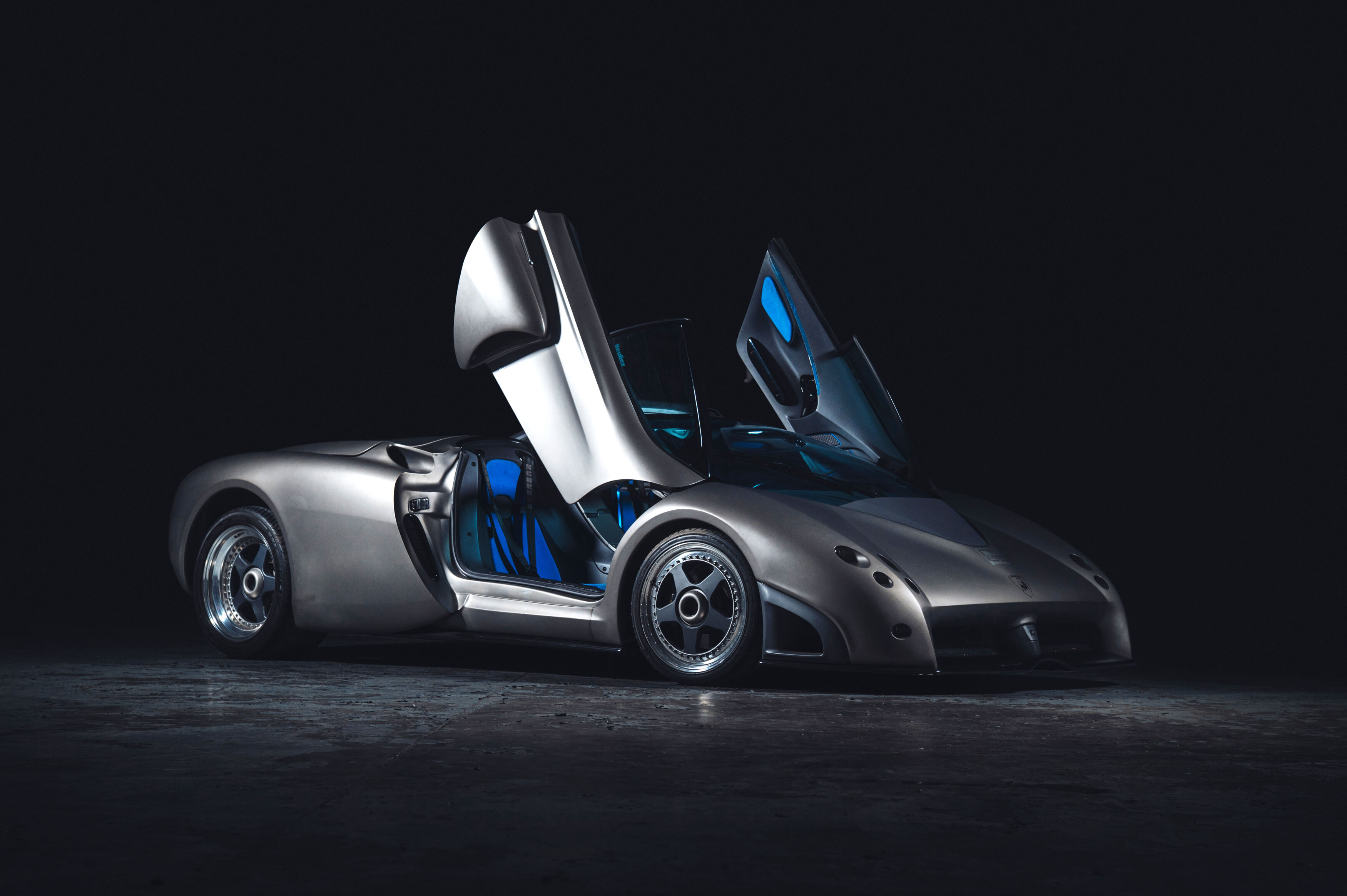 Lamborghini Pregunta - front, doors open