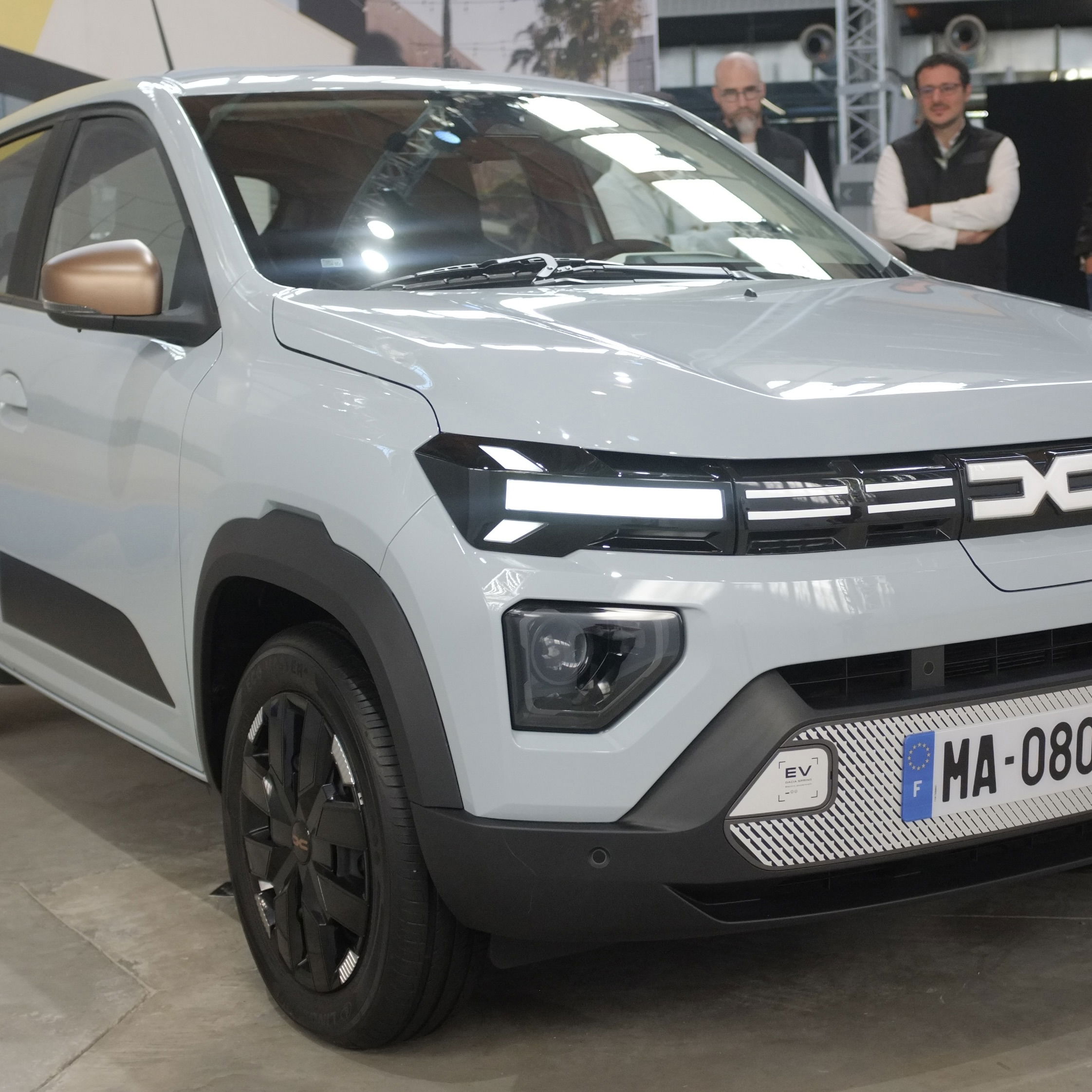 Dacia Spring - front
