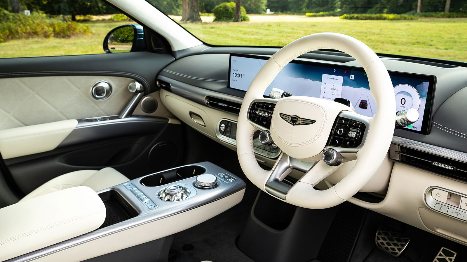 2025 Genesis GV60, interior