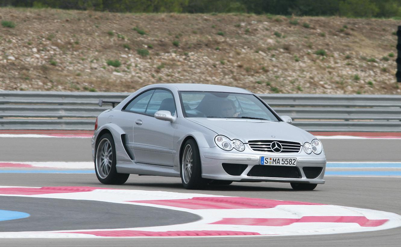 8 RWD Supercars That Are Slower Around The Nurburgring Than The New Civic Type R
