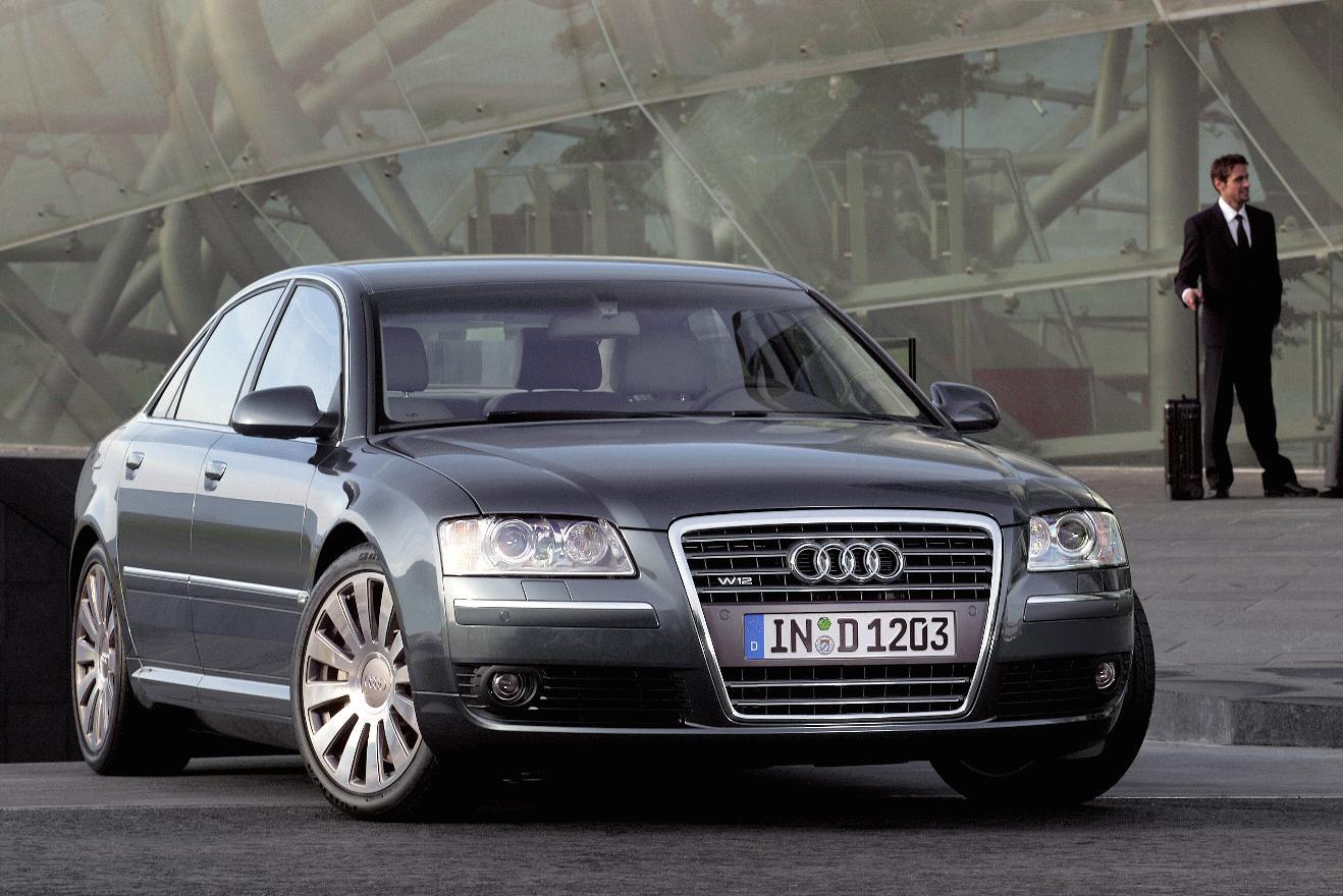 Audi A8 W12