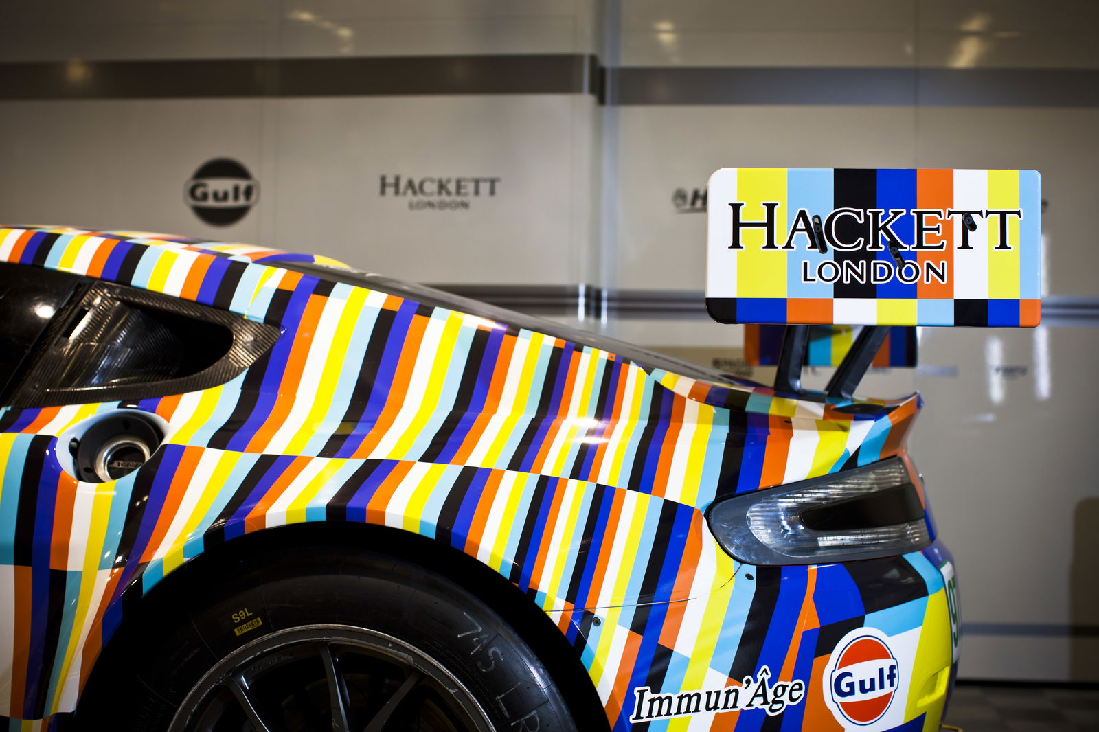 This Aston Martin Race Car's Optical Illusion Livery Might Give You A Headache 