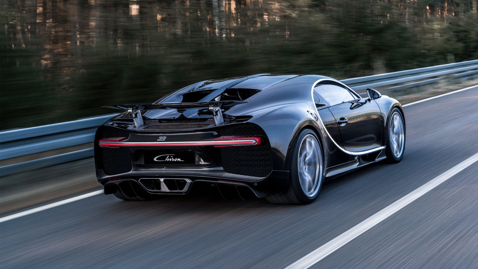 The Bugatti Chiron's US-Spec Bumper Is Moderately Upsetting