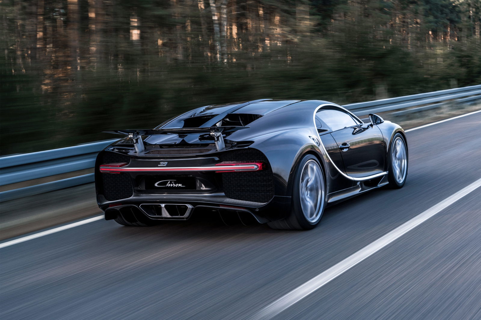 The Chevrolet Corvette Grand Sport Is The Z06's Track-Ready N/A Brother