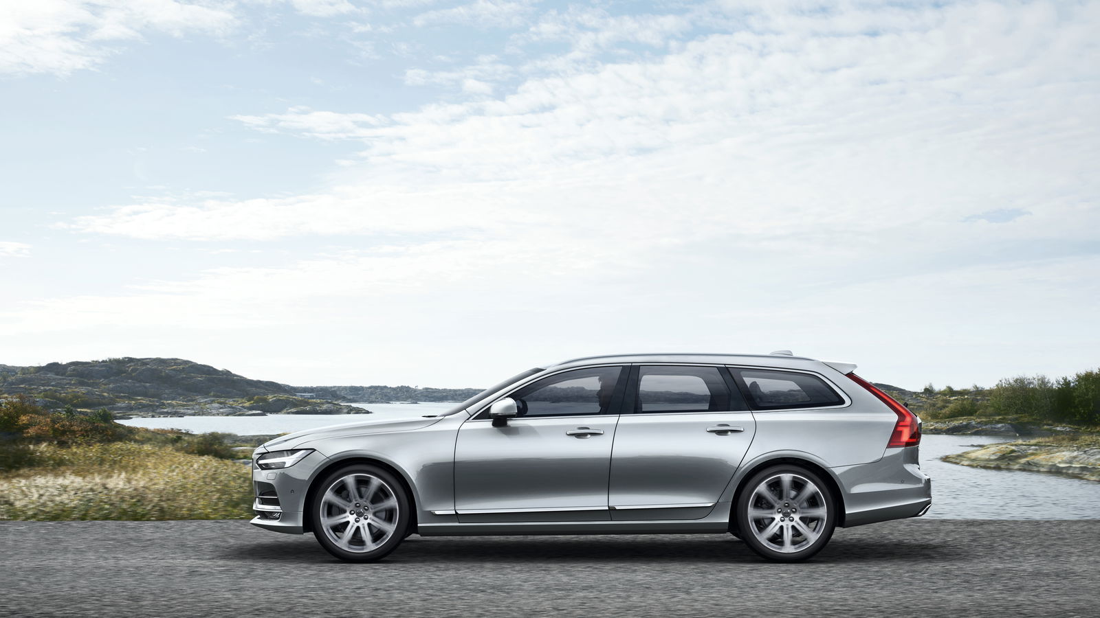 Say Hello To The New Volvo V90: Your New Favourite Wagon