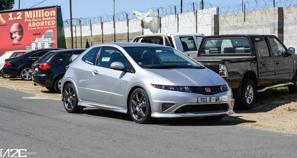 12 Hilariously Brutal Roasts Of CT Readers' Cars