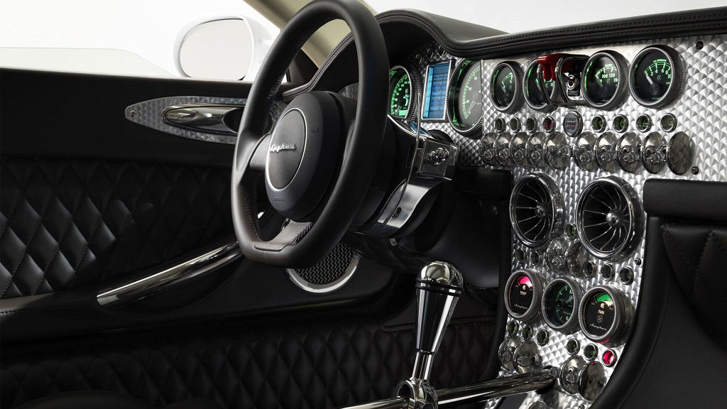 13 Cars With The Sexiest Standard Interiors 