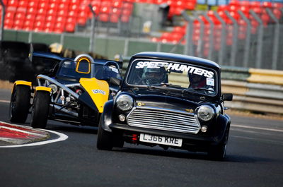 Here's Proof That Sticking A VTEC Engine In A Mini Results In Something Awesome