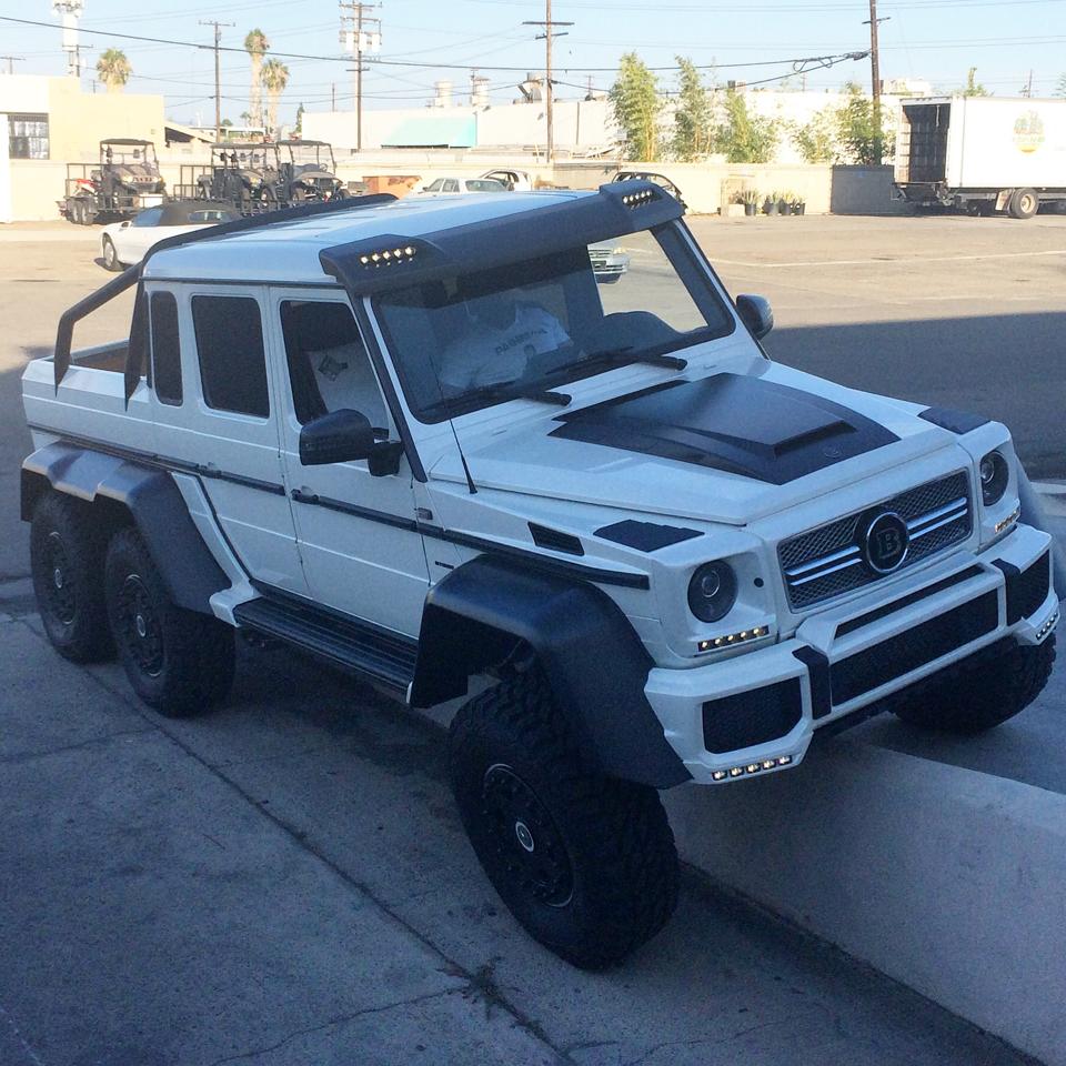 Instagram Playboy Dan Bilzerian Crushes A BMW 7-Series With A Tank, Just Because He Can 